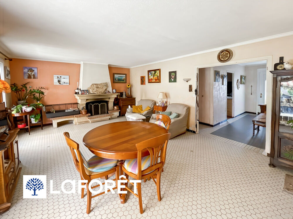 Vente Maison Maison traditionnelle sur sous-sol total de 5 pièces à vendre à Sainte Geneviève des Bois Sainte genevieve des bois
