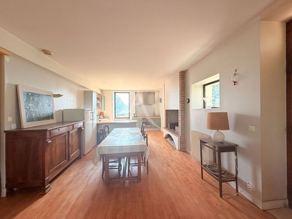 Vente Maison Bel ensemble grande maison, grange et petite maison à rénover, terrain Anglars juillac