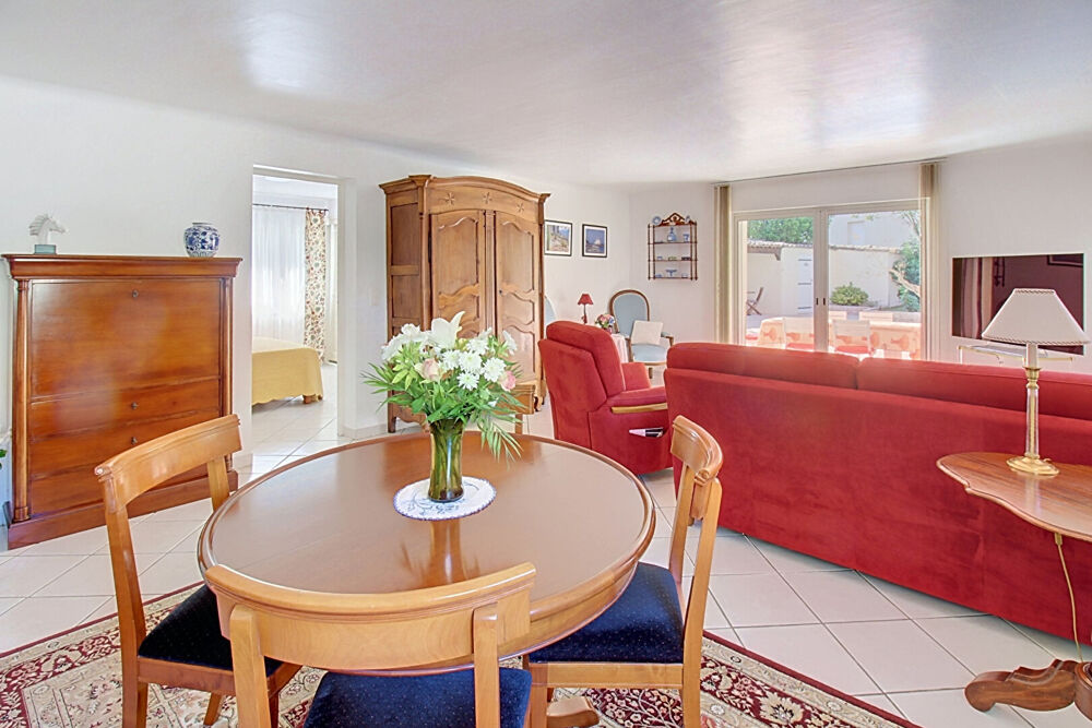 A VENDRE en EXCLUSIVITE à DRAGUIGNAN ! Propriété de caractère avec piscine, en plein coeur de ville - Possibilité 2 logements ou