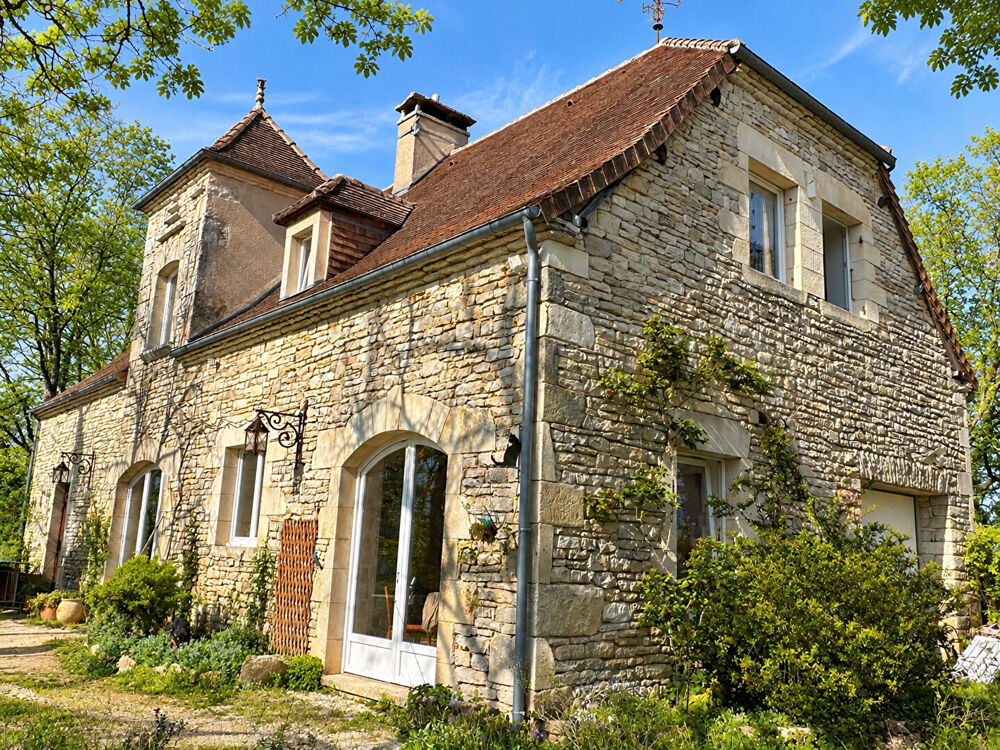 Vente Maison MAISON EN PIERRE -155 m² -5 CHAMBRES -TERRAIN 1,09 HA -HANGAR 133 m² -GIGNAC Gignac