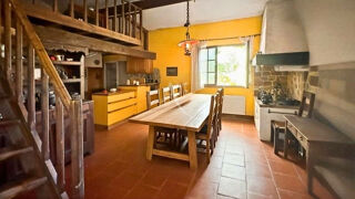  Maison à vendre 11 pièces 222 m²