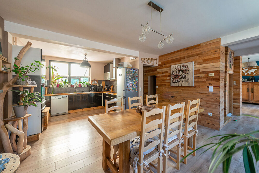 MAISON INDIVIDUELLE AVEC GARAGE
