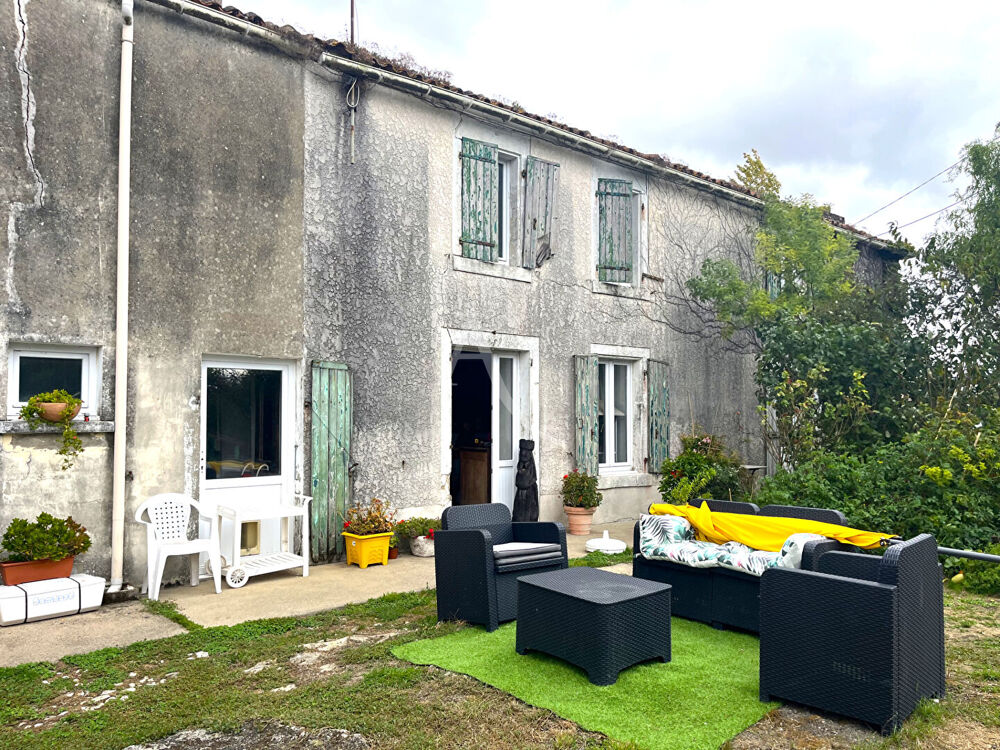 Vente Maison Maison sur Marans à rénover. Marans