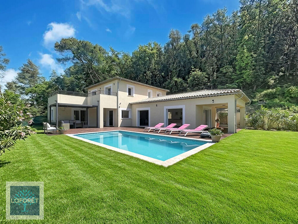 Maison 6 pièces 227 m² · à Roquefort les Pins · 227 m² · 1 495 000 €