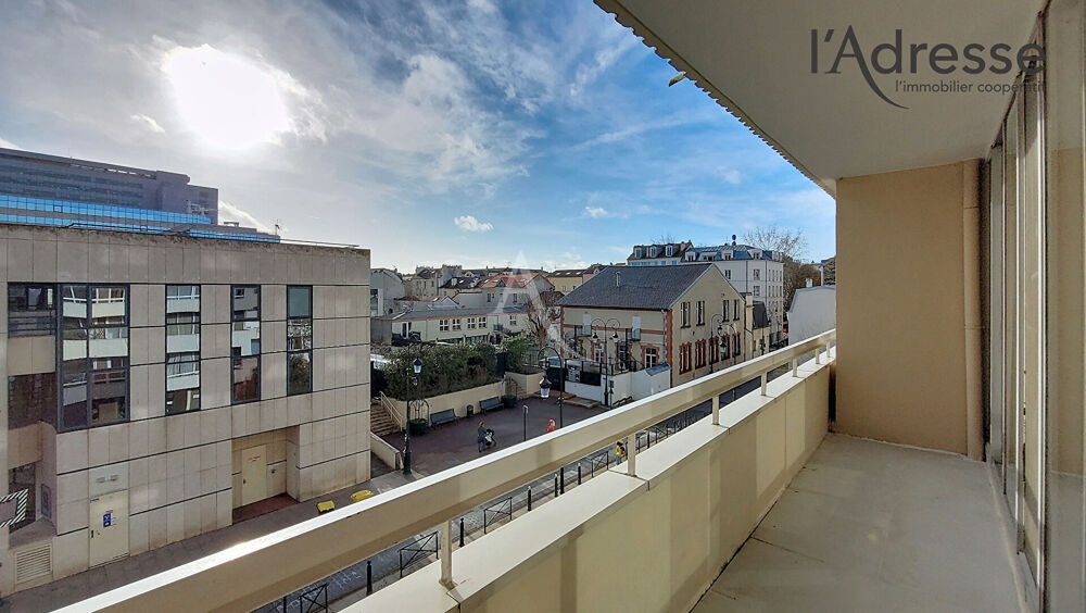 Vente Appartement PUTEAUX/Centre ville 4/5 pièces de 97 m² avec parking boxé, 3 balcons Puteaux