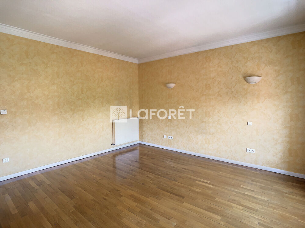 Location Appartement Appartement Centre-Ville de Vitry-Le-François; 5 pièces 93.70 m2 Vitry le francois