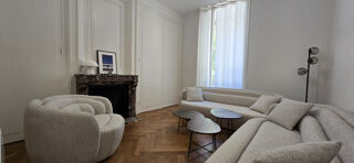  Appartement à louer 2 pièces 55 m²