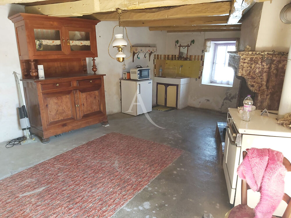 Maison dans hameau proche de Coulonges