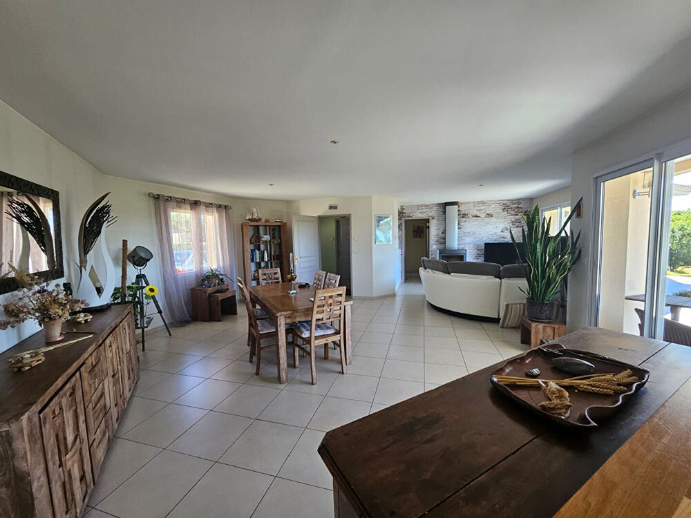 Vente Maison Maison Notre Dame De Sanilhac 4 pièce(s) 130 m2 Notre dame de sanilhac