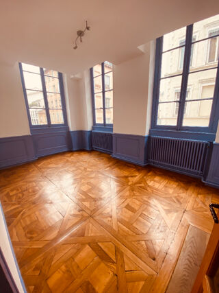  Appartement à louer 3 pièces 73 m²