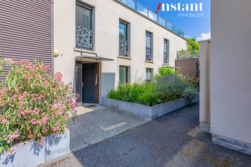 Maison 6 pièces 136 m² · à Lyon 3 · 136 m² · 927 000 €