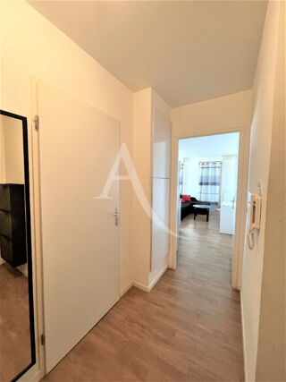  Appartement à louer 2 pièces 50 m²