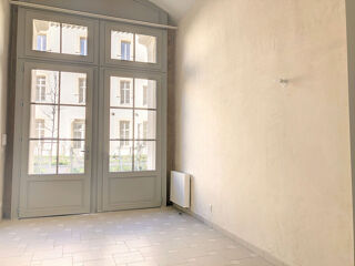  Appartement à louer 1 pièce 28 m²