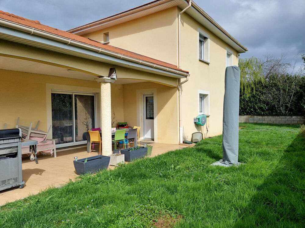 Vente Maison Bourg -en-Bresse , 5 minutes Maison  5 pice(s) 165 m2, Cuisine, pice de vie , 2 pices d'eau,4 chambres, garage terrain de 11 Bourg en bresse