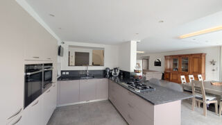  Maison � vendre 8 pi�ces 216 m�