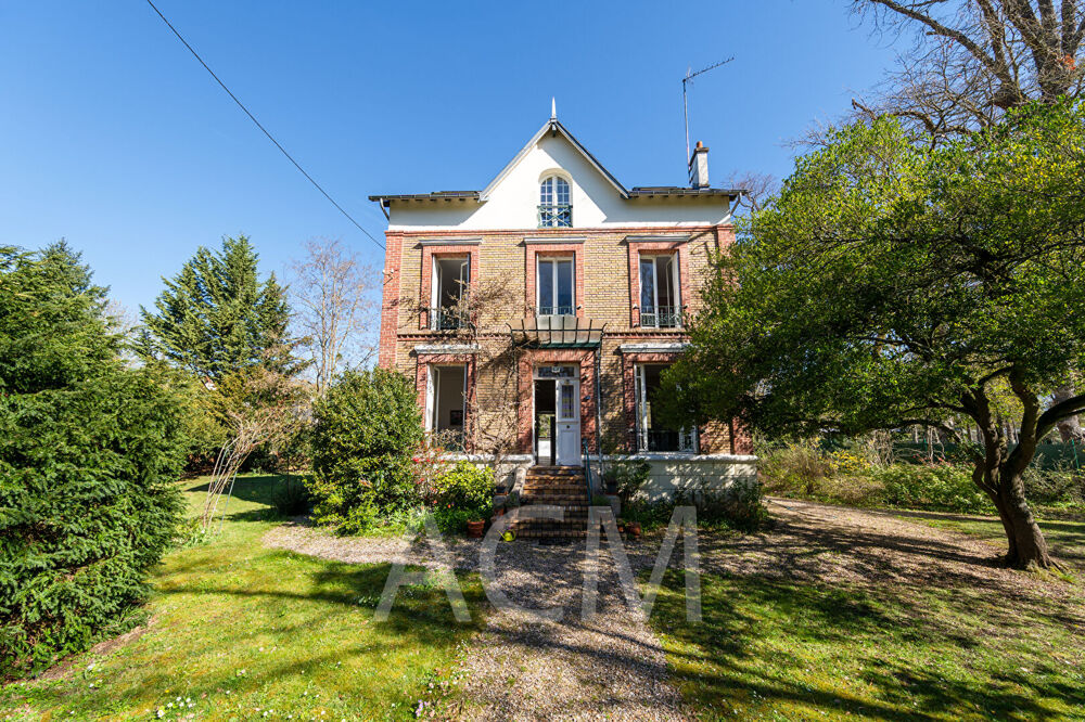 Maisons-Laffitte - Maison 6 pièces - 4 chambres - Jardin - Garage