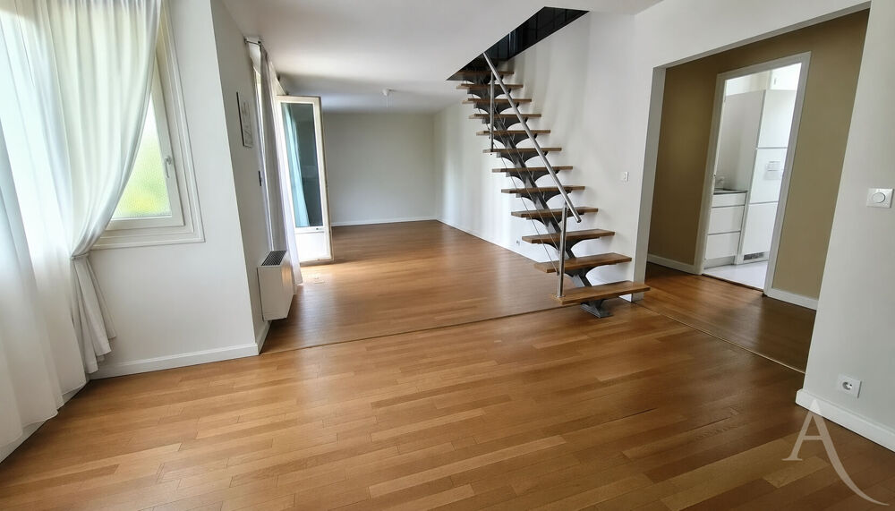 Appartement Mantes La Jolie 5 pièces en duplex 3 chambres et cave