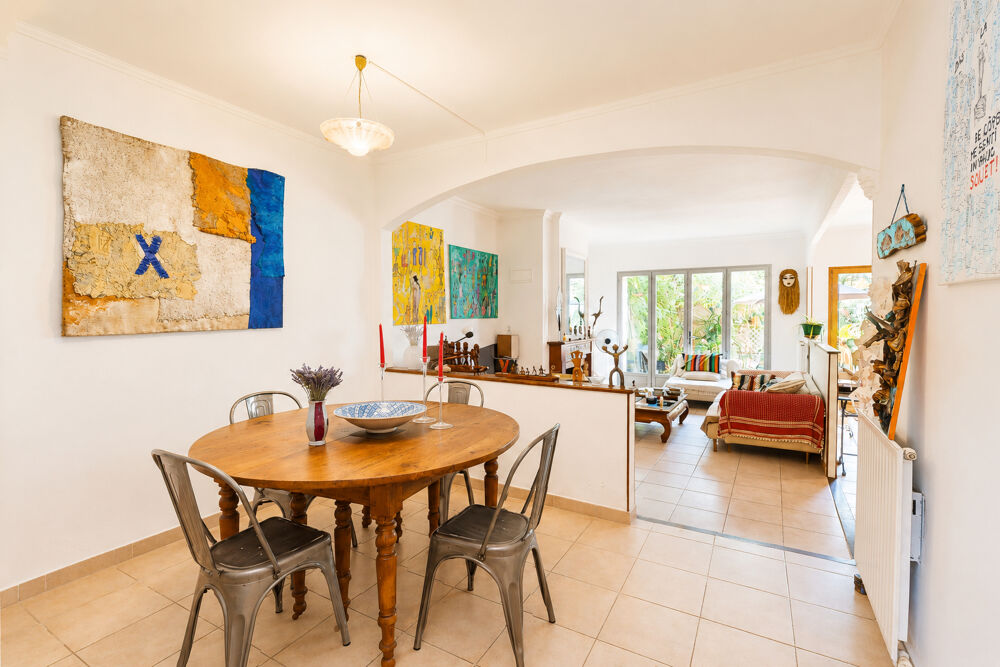 Vente Maison Maison Vigneronne de Caractère avec Jardin, Garage et Ascenseur Pinet