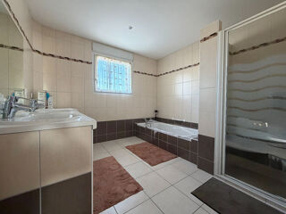  Appartement � vendre 4 pi�ces 84 m�