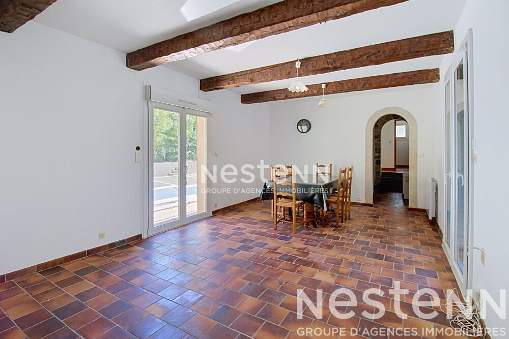 Vente Maison À VENDRE Maison Le Luc 5 pièces 140 m² , Terrain arboré 4 674 m² , Piscine ,Dépendances , À pied du centre-ville Le luc