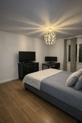  Maison à louer 4 pièces 139 m²