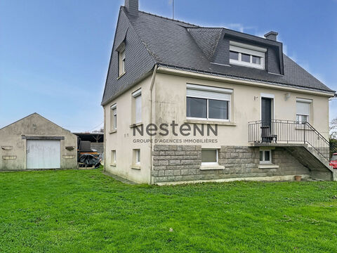   À vendre à Noyal-Muzillac - Maison néo-bretonne avec beau potentiel sur plus de 2 000 m² de terrain Maison - 5 pièce(s) - 102 m²