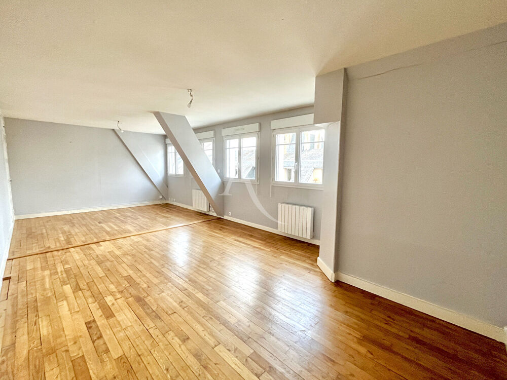 Location Appartement Hyper Centre de LAVAL - rive gauche, appartement T3 - 72 m² Laval