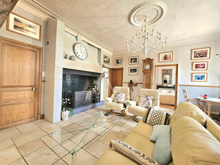  Maison à vendre 12 pièces 284 m²