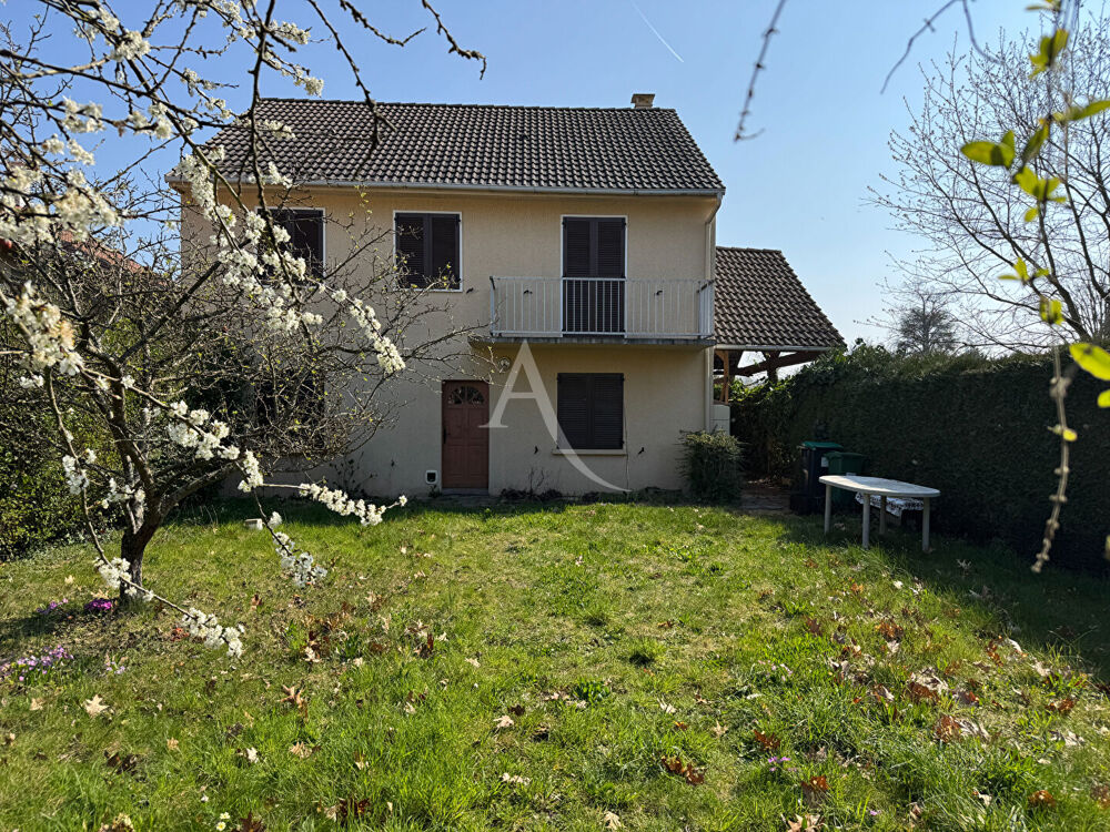 Maison 4 pièces 70 m² · à Le Mesnil Saint Denis · 70 m² · 344 000 €