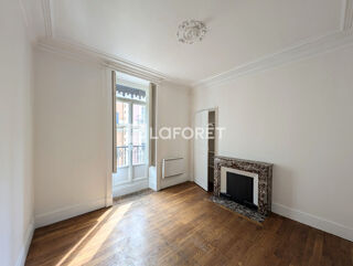  Appartement à louer 2 pièces 55 m²