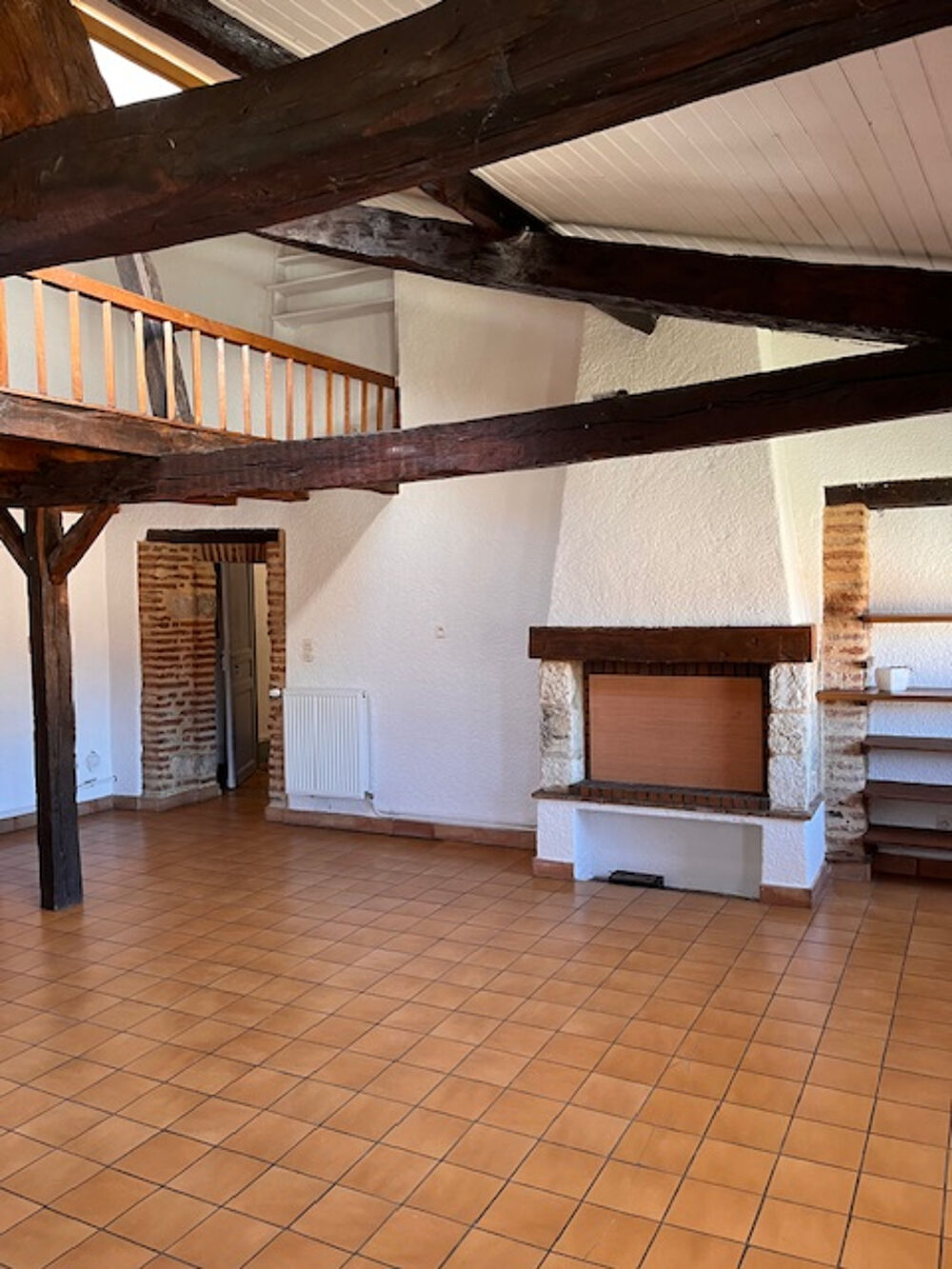 Location Appartement Appartement  3 pice(s) 77 m2 Cahors