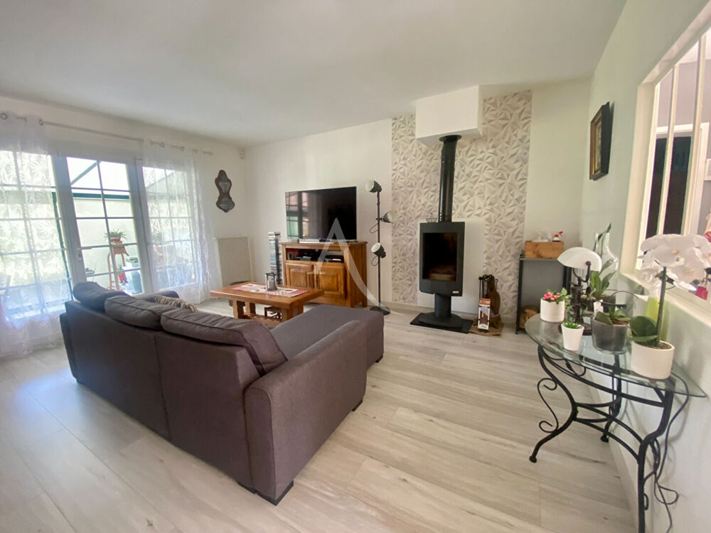 Vente Maison Maison de plain-pied Sandillon 7 pièce(s) 155 m2 Sandillon