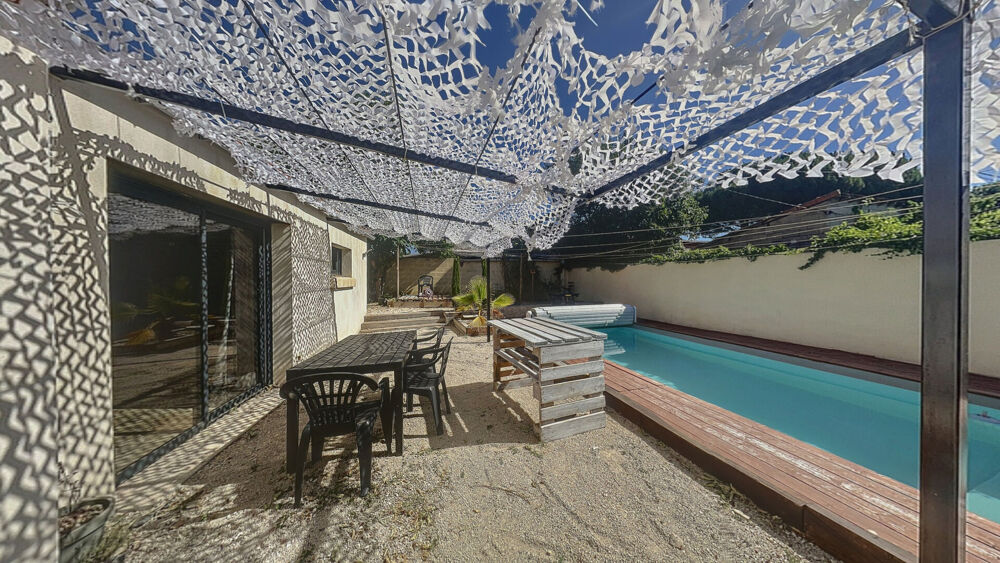 Vente Maison Maison Sorgues 5 pièce(s) 125 m2 PISCINE ET ANNEXES Sorgues