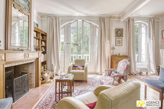  Maison à vendre 12 pièces 360 m²