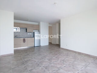  Appartement à louer 3 pièces 64 m²