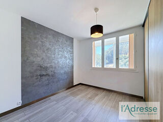  Appartement à louer 3 pièces 54 m²