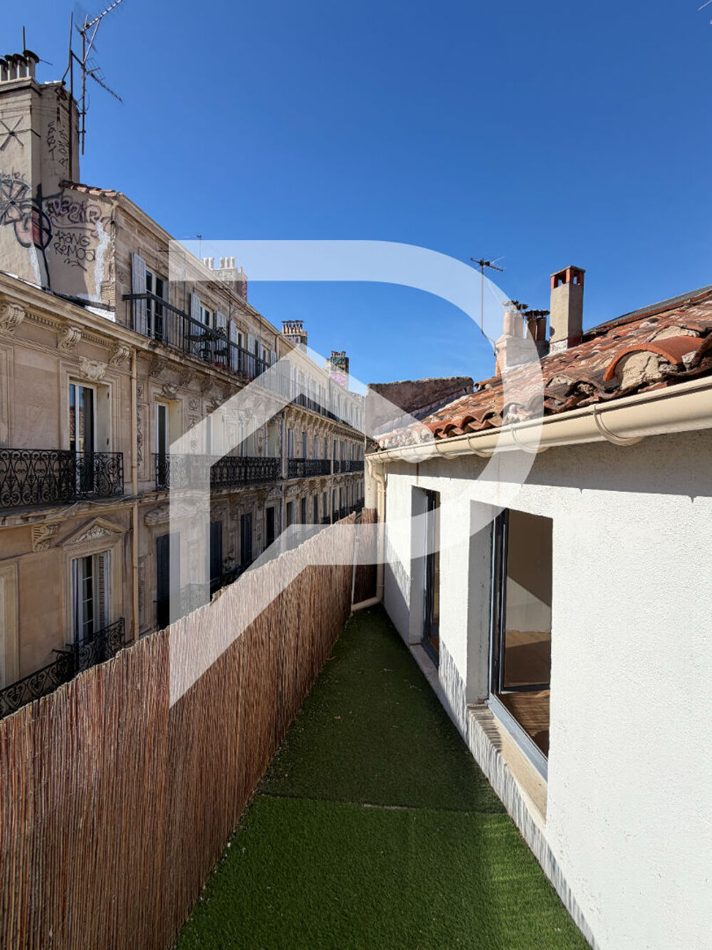 Vente Appartement Appartement Marseille T1 25 M2  AVEC GRANDE TERRASSE Marseille 6