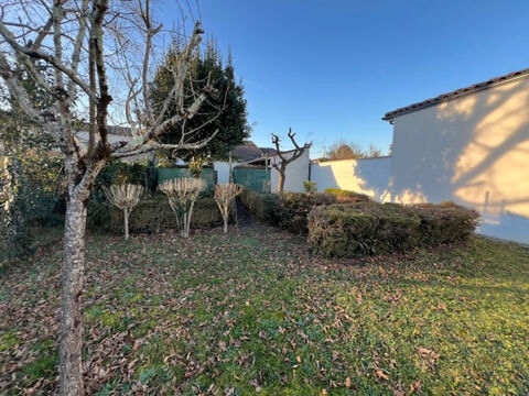   Maison Maison - 4 pi�ce(s) - 93 m�