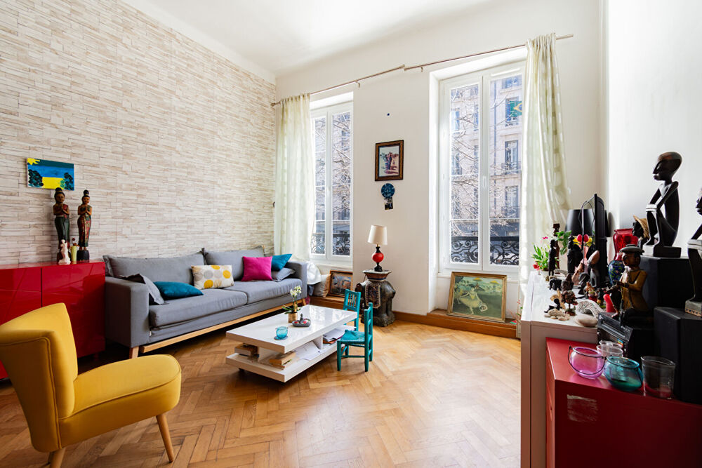 Vente Appartement Joli T3 dans un bel immeuble ancien avec ascenseur Marseille 2