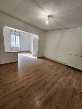  Appartement � louer 4 pi�ces 77 m�