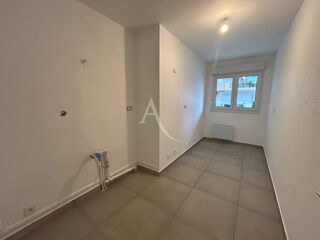  Appartement à louer 2 pièces 45 m²