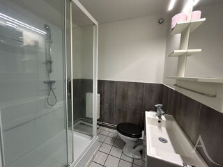  Appartement à louer 2 pièces 42 m²