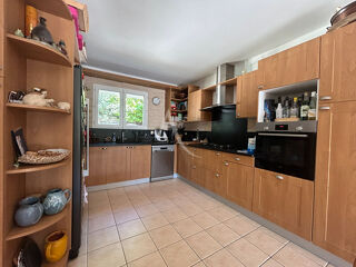  Maison  vendre 8 pices 162 m