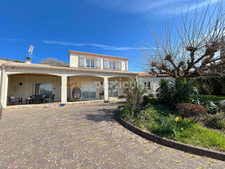  Maison  vendre 5 pices 165 m