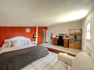  Maison à vendre 10 pièces 182 m²
