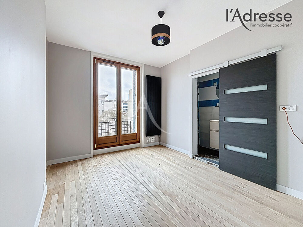 Suresnes Hyper Centre - Appartement 3 Pièces 59m² - Charme de l'ancien - Cave