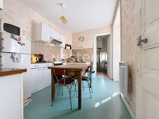  Maison  vendre 10 pices 190 m