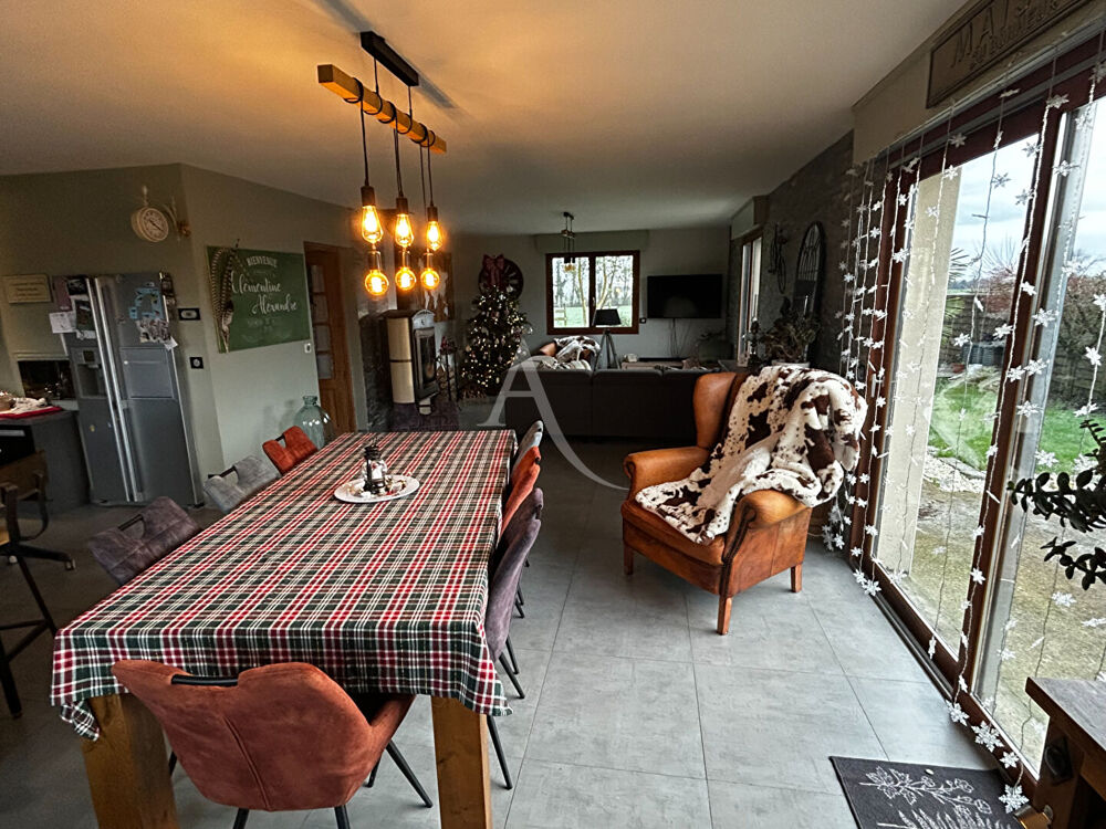 Maison d'exception 215 m² au sol !!! 4 chambres, dont une suite parentale avec balcon et piscine sur 1 200 m²215 m2 au sol