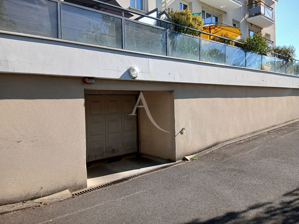 Vente Parking/Garage Box Thorigny Sur Marne 14.8 m2 Thorigny sur marne