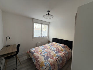  Appartement à louer 4 pièces 73 m²